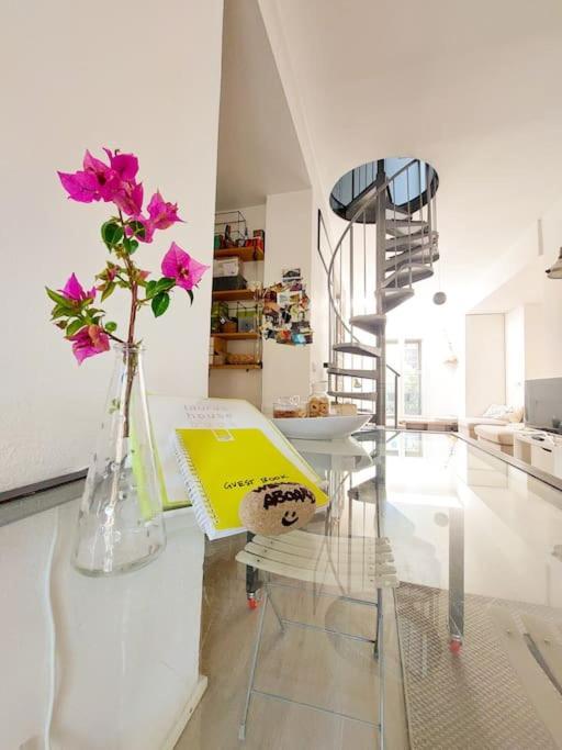 Apartamento Design&Terrazzo A 5 Min Dal Centro - Laura'S House Milán Exterior foto