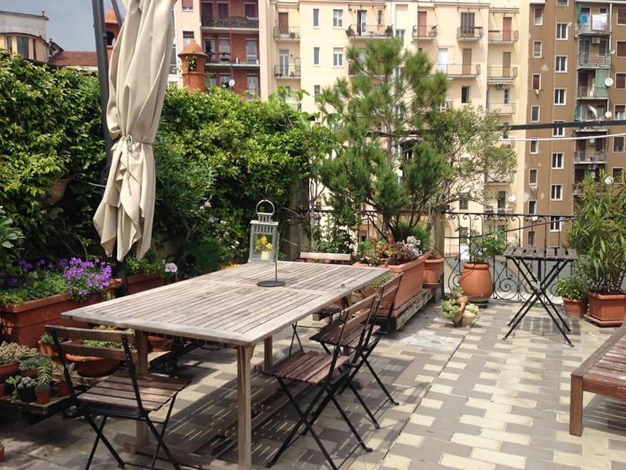 Apartamento Design&Terrazzo A 5 Min Dal Centro - Laura'S House Milán Exterior foto